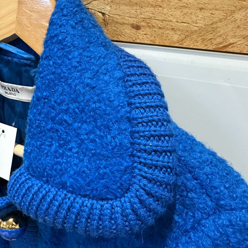 【美收精品】PRADA 寶藍色短版毛毛外套 B-264【隔月月中將轉賣至日本 上架期限30天】-8