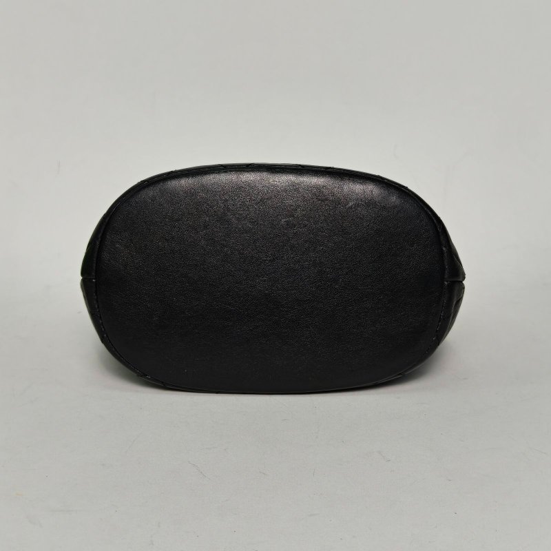 CHANEL 黑色牛皮晶片開金扣23P雙C皮穿鏈雙鏈條hobo水桶包單肩包肩背包-4