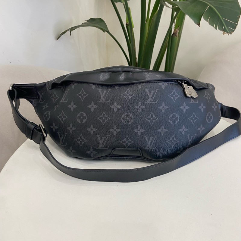 LV Discovery 黑武士男士胸包腰包-0