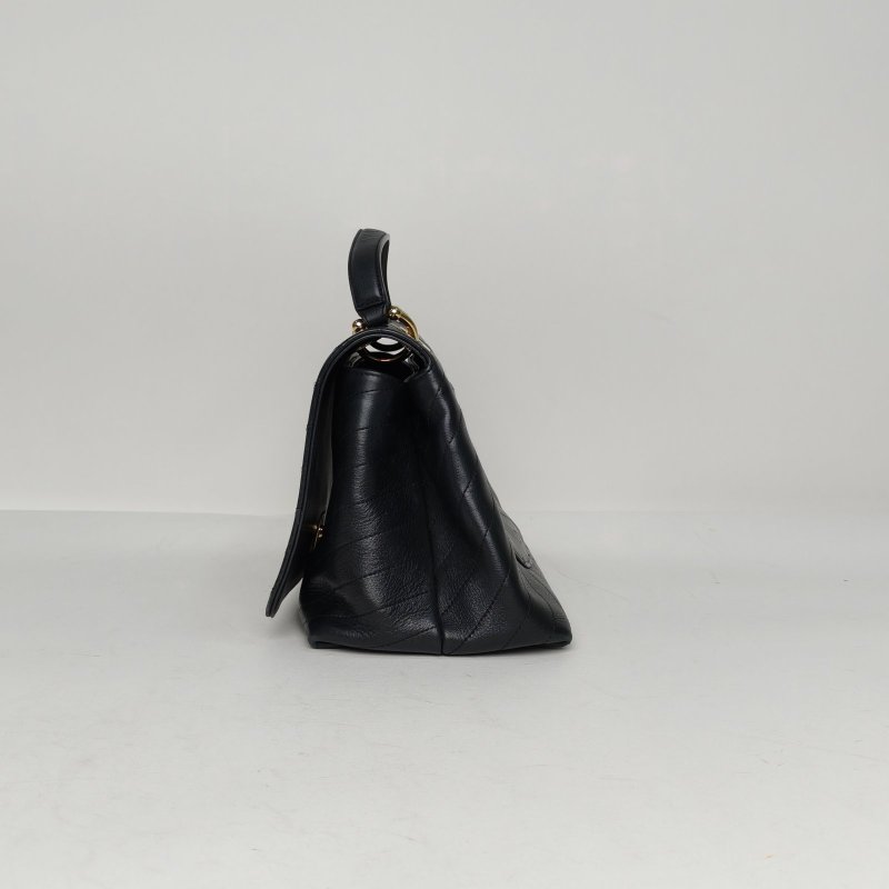 CHANEL 黑色牛皮25開金扣CF季節款V紋帶手柄手提口蓋包肩背包-1