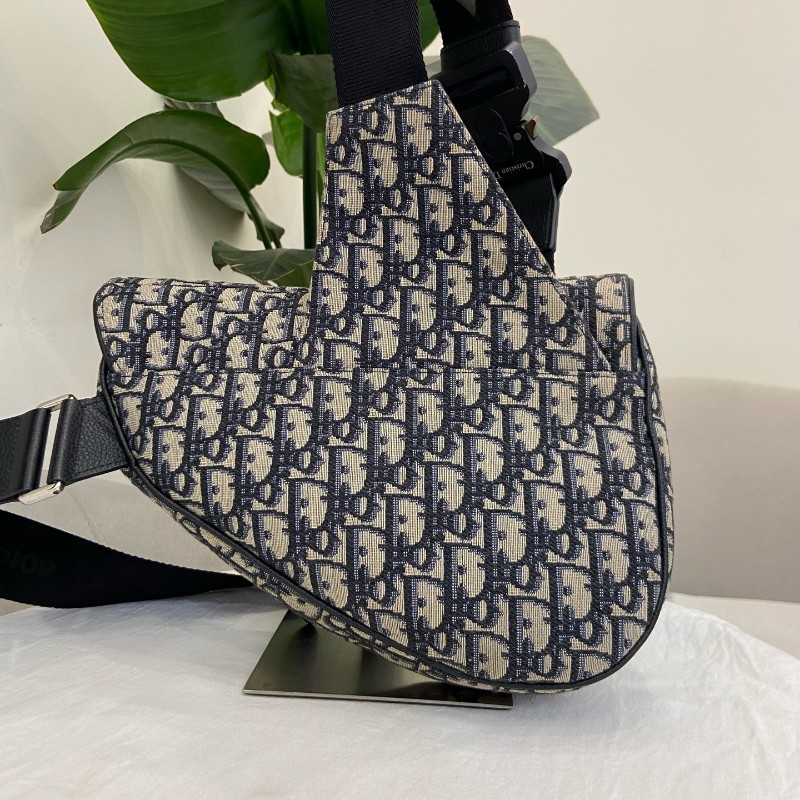 Dior/迪奧 Saddle 馬鞍包胸包斜背包-1