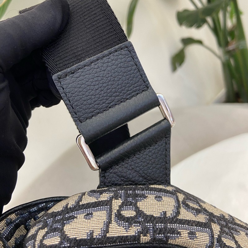 Dior/迪奧 Saddle 馬鞍包胸包斜背包-16
