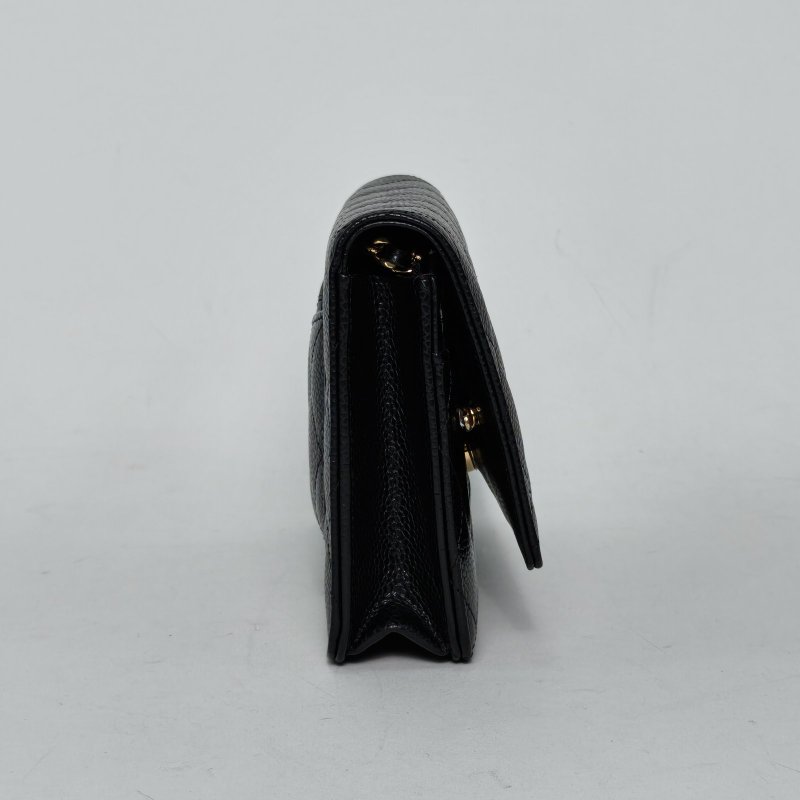 CHANEL CFWOC19黑色荔枝牛皮晶片開金扣肩背包-3