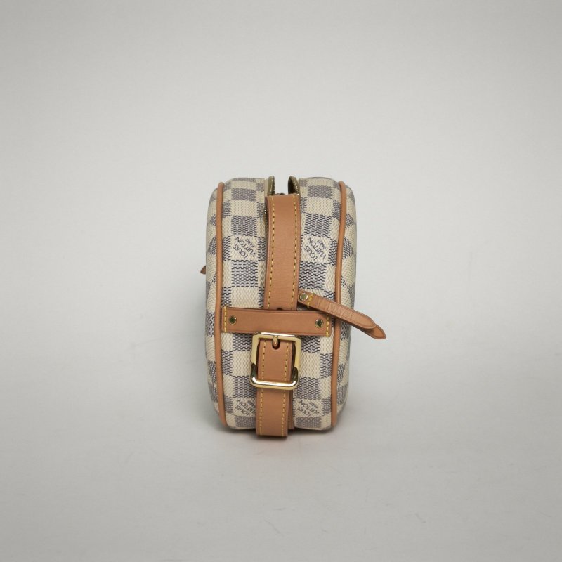 LOUIS VUITTON BOITECHAPEAUSOUPLE軟圓餅小號17白色棋盤格PVC2020肩背包-1