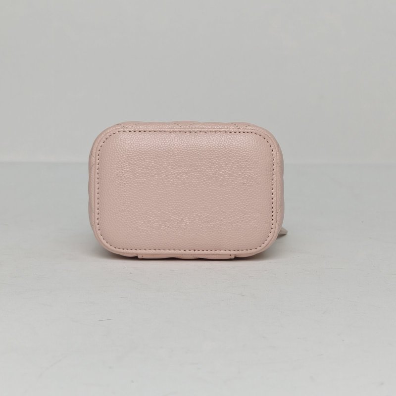 CHANEL 經典款方盒子化妝包無鏡子11裸粉色牛皮30開金扣單皮穿鏈肩帶肩背包-4