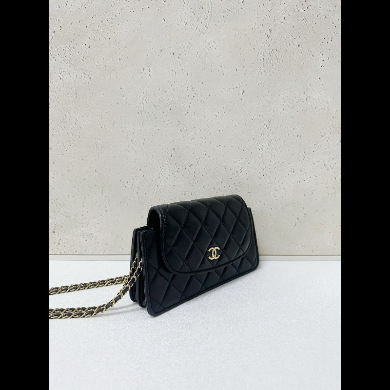 CHANEL 22K wallet on chain-3