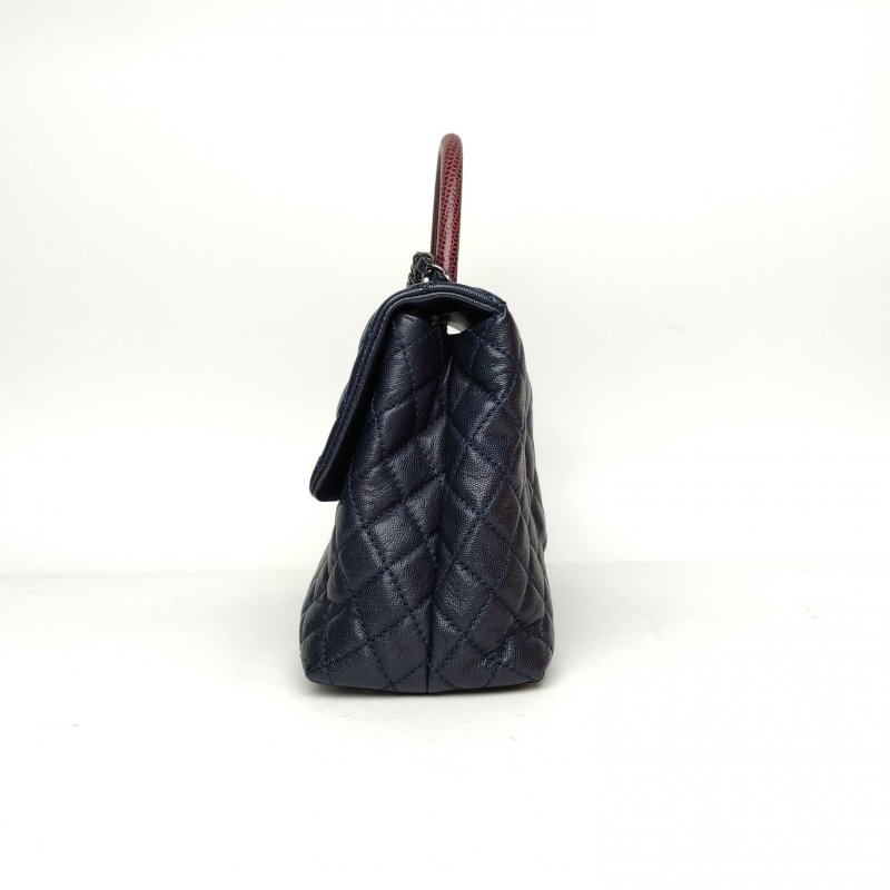 CHANEL CocoHandle大號33藍色荔枝牛皮21開銀扣肩背包-1