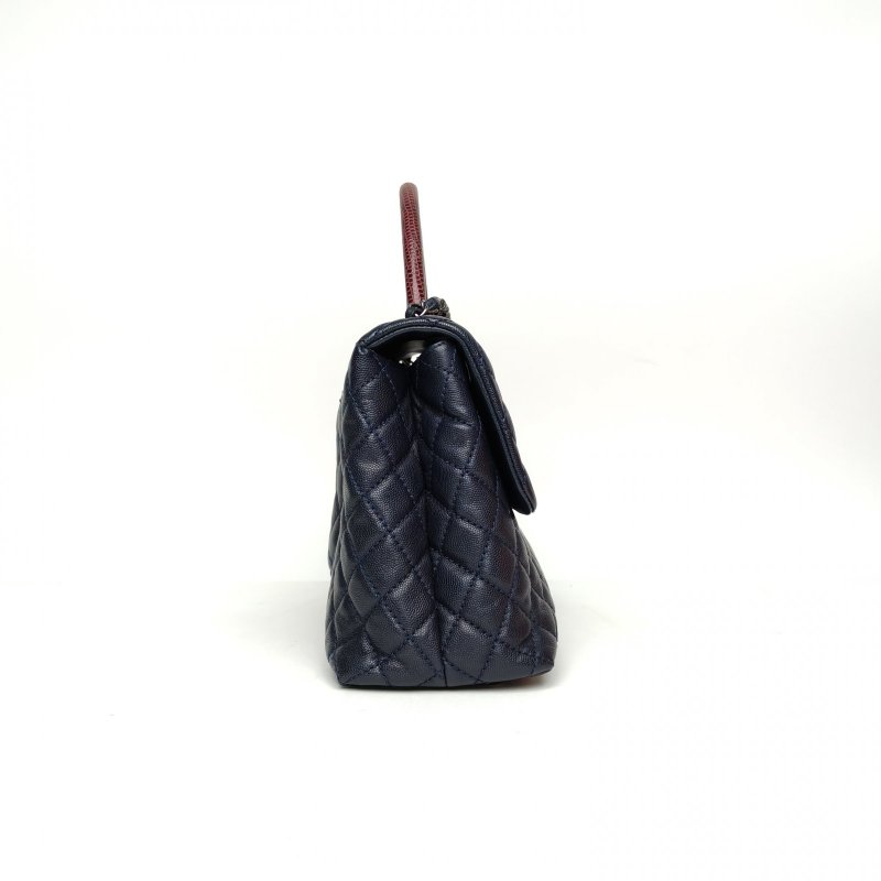 CHANEL CocoHandle大號33藍色荔枝牛皮21開銀扣肩背包-3