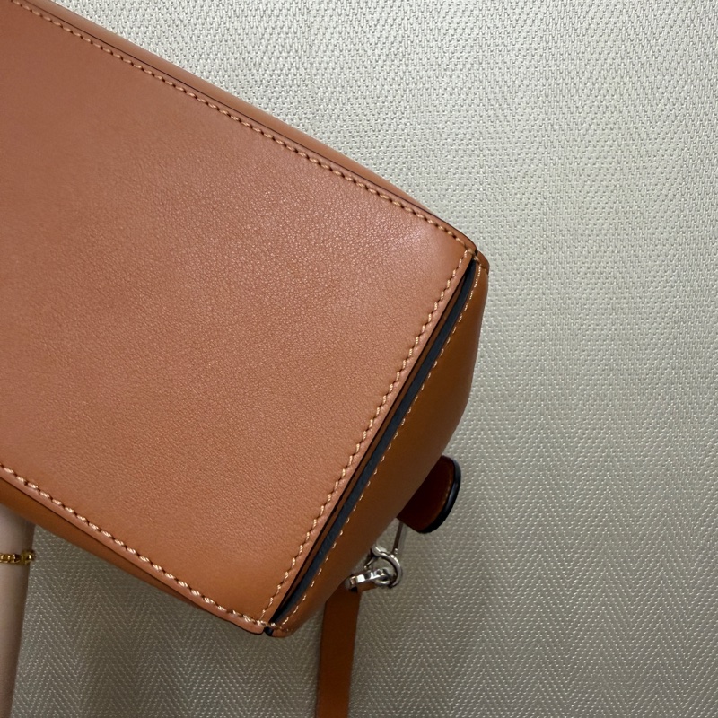 Loewe 焦糖牛皮銀釦Puzzle小號手提斜背包-7