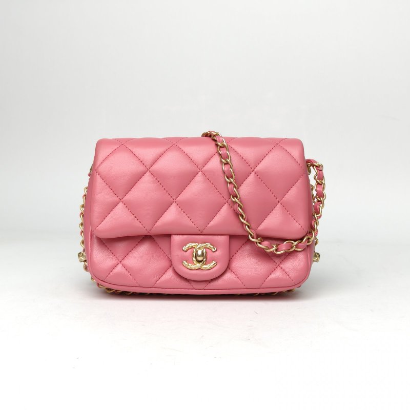 CHANEL 粉色羊皮晶片開金扣雙C琺瑯扣鏈條23BCF口蓋包方胖子18.5肩背包-0