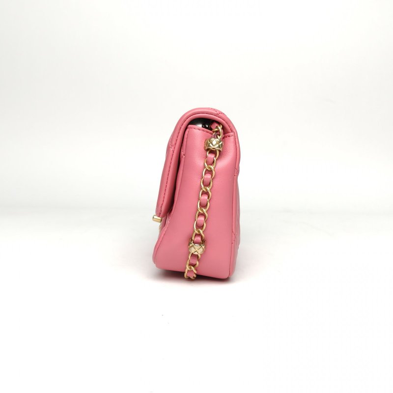 CHANEL 粉色羊皮晶片開金扣雙C琺瑯扣鏈條23BCF口蓋包方胖子18.5肩背包-1