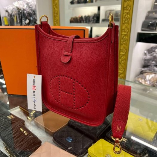 東區正精品㊣HERMES MINI EVELYNE 16cm 愛馬仕紅色全皮H 洞洞金釦迷你斜背包 Y刻 RZ5982-1