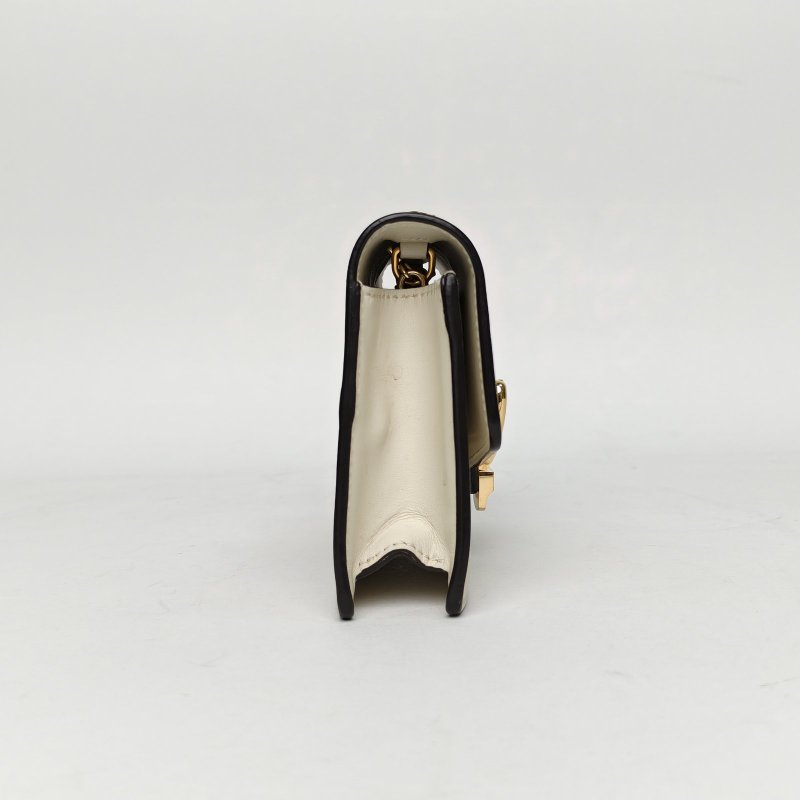 GUCCI Sylvie塞爾維亞絲帶包超Mini16.5白色牛皮金扣肩背包-3