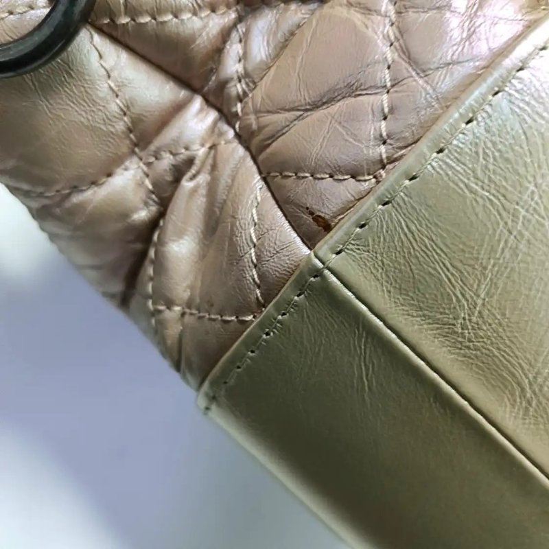 CHANEL GABRIELLE 中號 粉色牛皮菱格紋綉縫流浪包斜挎包單肩包-11