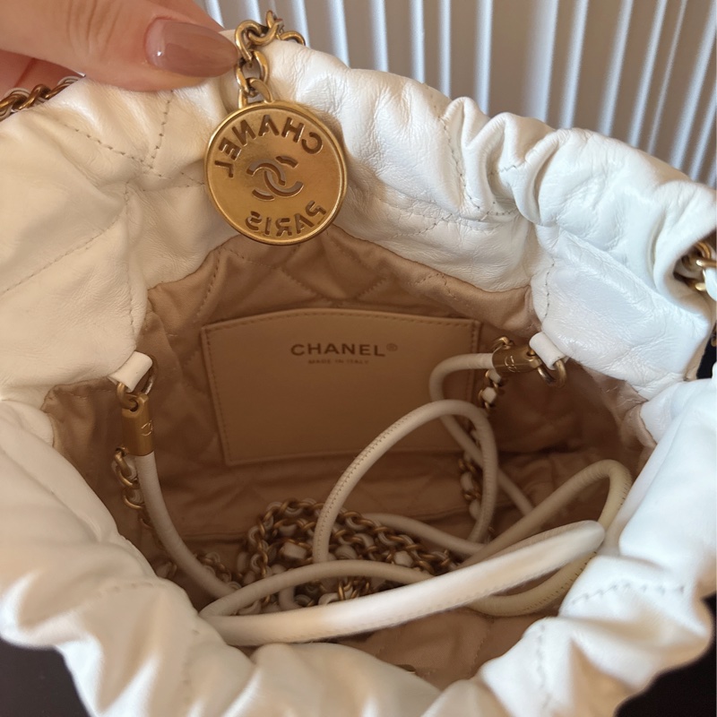 香奈兒 mini 22bag 白金-2