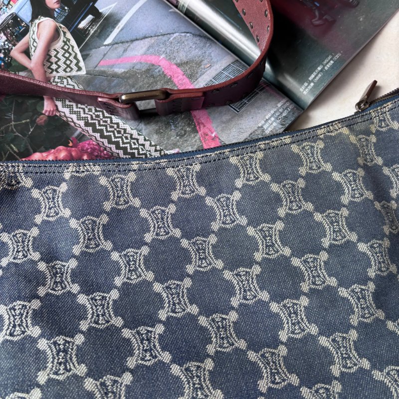 ::Celine:: 經典凱旋門 花紋單寧彎月包 斜背包 肩背包 hobo Pre-Owned 2010 Macadam Denim Crossbody-16