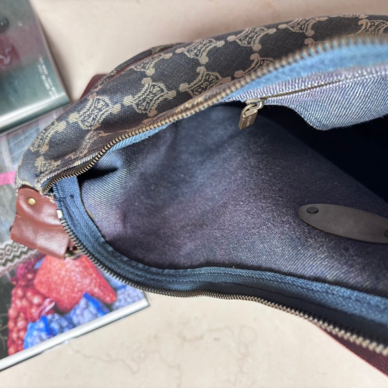 ::Celine:: 經典凱旋門 花紋單寧彎月包 斜背包 肩背包 hobo Pre-Owned 2010 Macadam Denim Crossbody-26