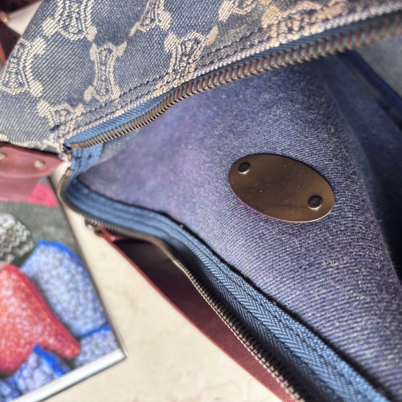 ::Celine:: 經典凱旋門 花紋單寧彎月包 斜背包 肩背包 hobo Pre-Owned 2010 Macadam Denim Crossbody-27