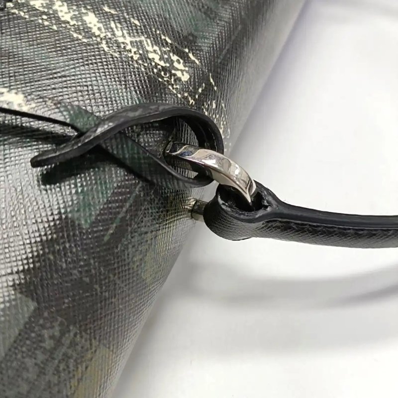 PRADA 黑色織物印花手提包 銀色五金-11