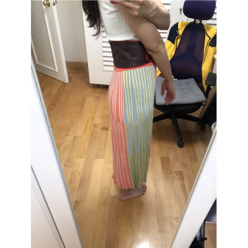 修身有彈性的半截裙-1