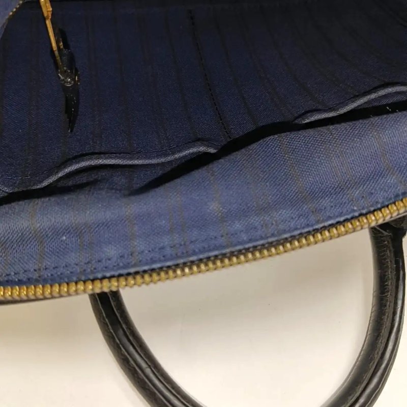 LOUIS VUITTON SPEEDY 25 黑色牛皮老花壓紋波士頓包手提包 金色五金-6