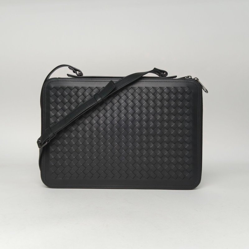 BOTTEGA VENETA 黑色牛皮經典編織手提電腦包公文包斜跨包肩背包-0