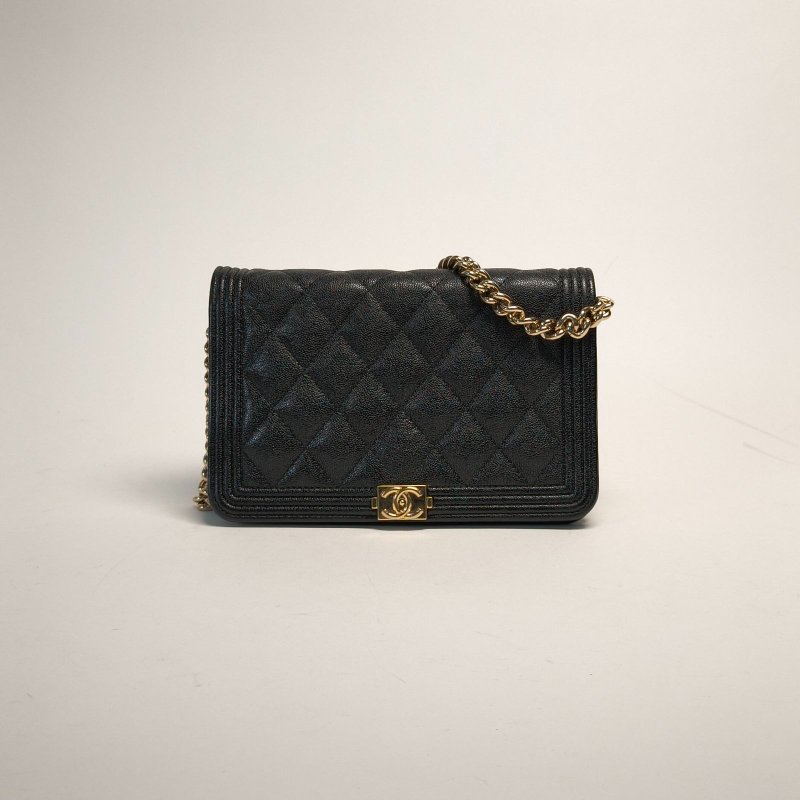 CHANEL LeboyWOC19黑色荔枝牛皮28開金扣菱格紋肩背包-0