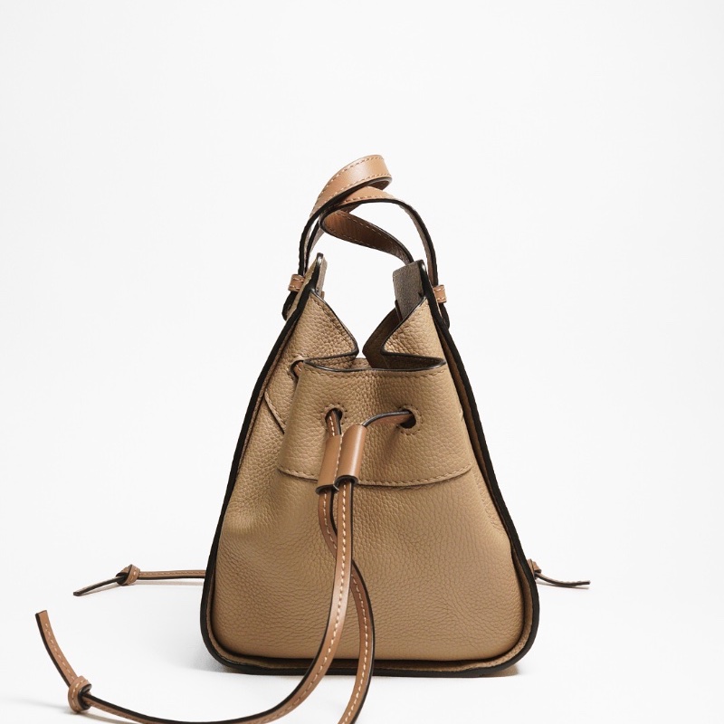 loewe mini hammock 吊床包 （沙色）-3