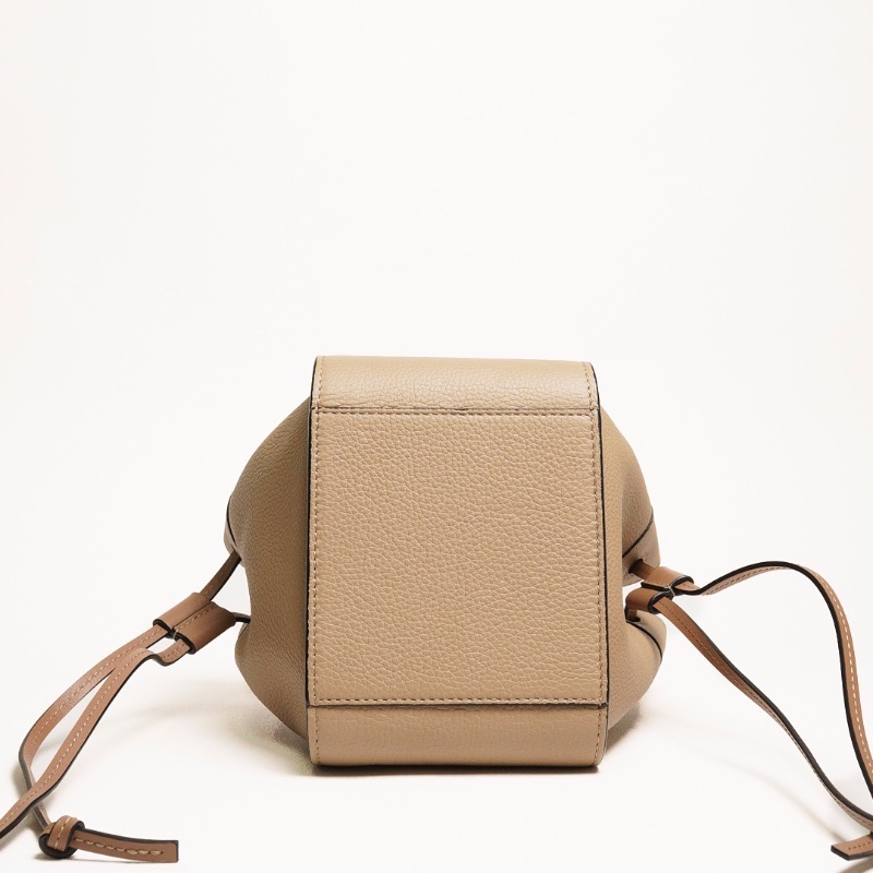 loewe mini hammock 吊床包 （沙色）-5