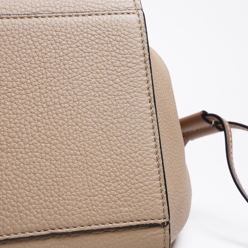 loewe mini hammock 吊床包 （沙色）-8