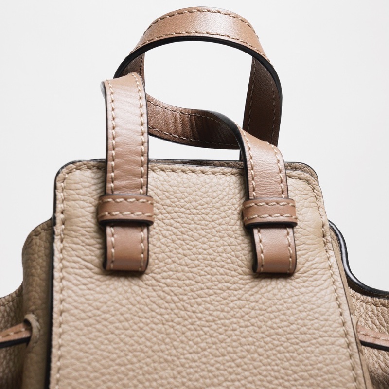 loewe mini hammock 吊床包 （沙色）-10