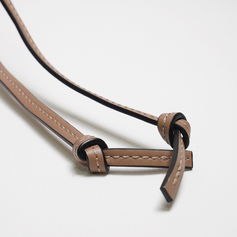 loewe mini hammock 吊床包 （沙色）-13