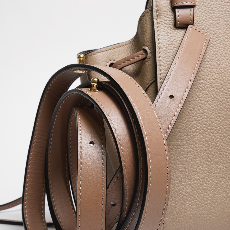 loewe mini hammock 吊床包 （沙色）-16