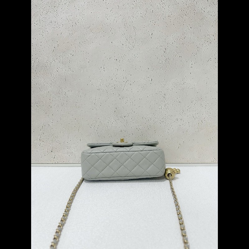 Chanel 金球classic flap mini 灰色-1