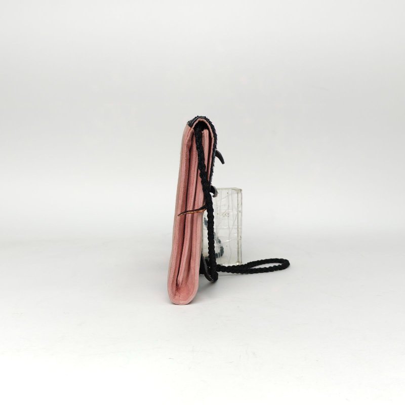 MIU MIU 拼色蛇皮銀扣燕子圖案斜挎包手拿包肩背包-1