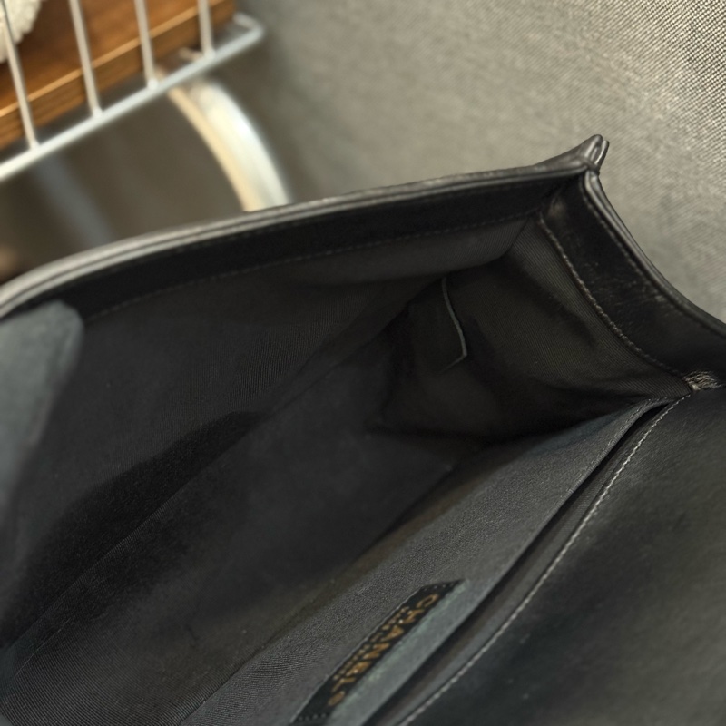 Chanel boy25 黑金 羊皮-17