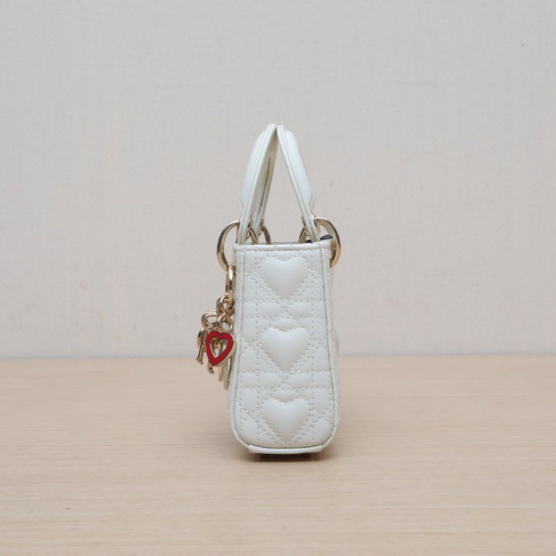 DIOR Lady戴妃包超迷你12白色羊皮金扣2021肩背包-2