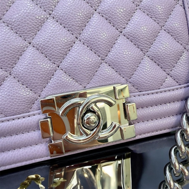 CHANEL紫色小Boy-11