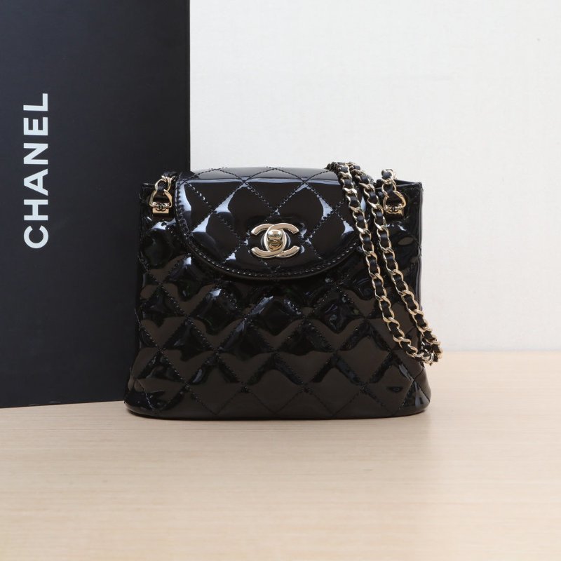 CHANEL 黑色漆皮晶片開金扣香奈兒新款hobo雙鏈條肩背包-0