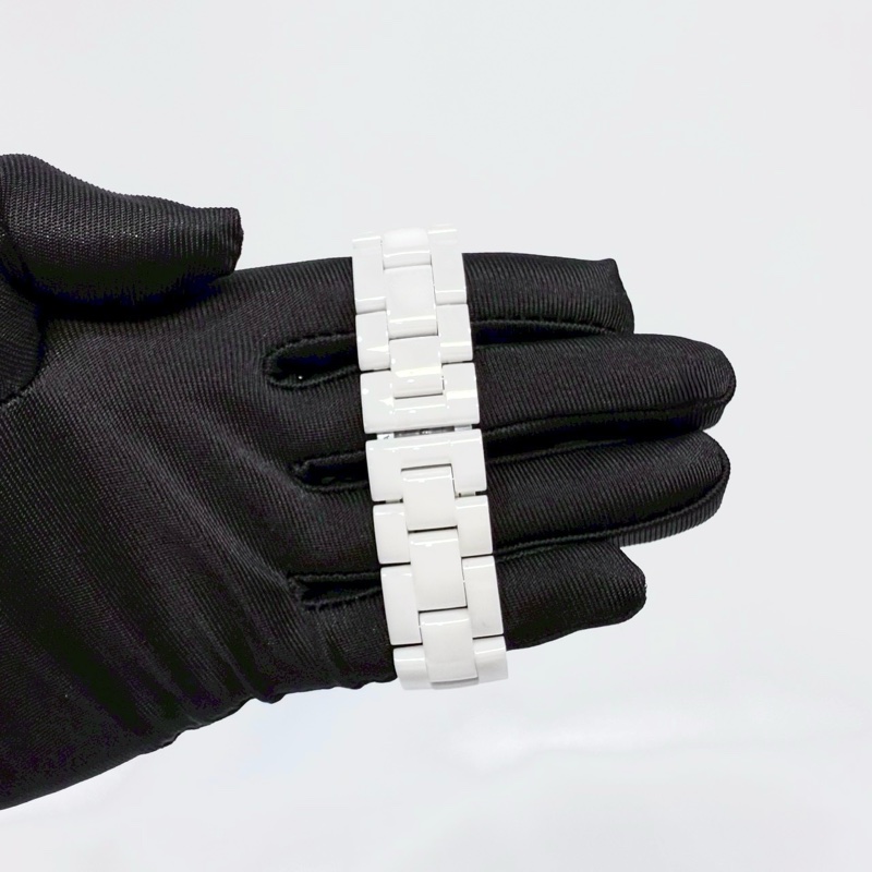 CHANEL白陶瓷12點鑽CALIBER 38MM J12機芯腕錶H5705-5