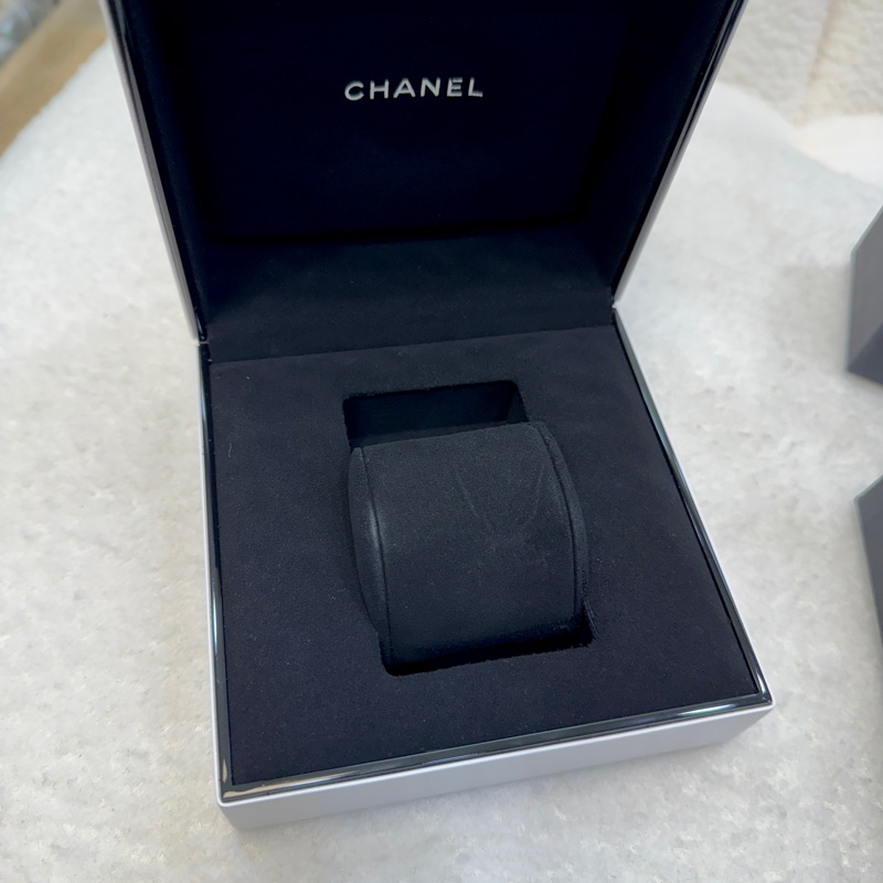 香奈兒J12CHANEL白陶瓷12點鑽CALIBER 38MM J12機芯腕錶H5705-16