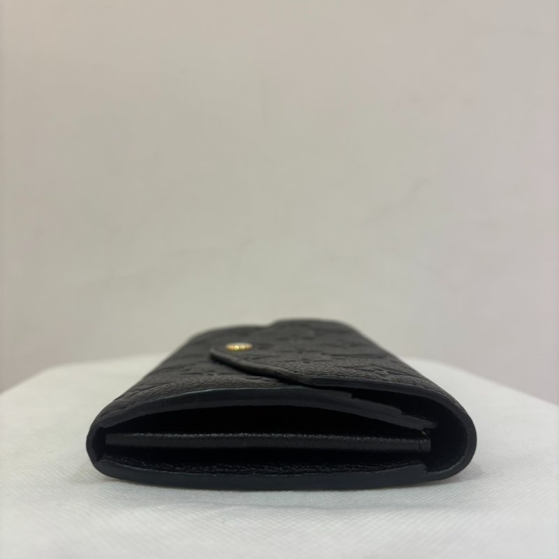 LV黑牛皮壓紋 Sarah 釦式長夾-4