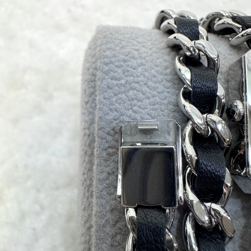 CHANEL 銀色皮穿鍊ICONIC CHAIN三圈首映錶-12