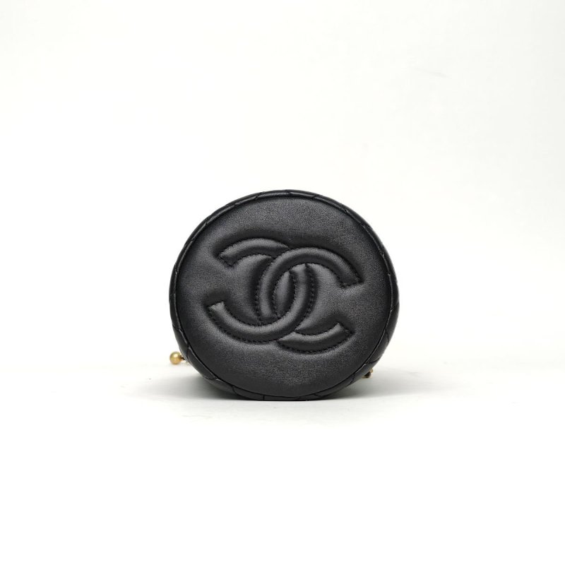 CHANEL 22SS抽繩水桶包12黑色羊皮晶片開金扣金球調節扣肩帶肩背包-4