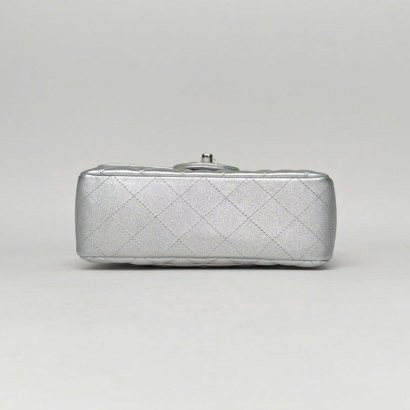 CHANEL CF口蓋包大Mini20銀色羊皮31開銀扣肩背包-4