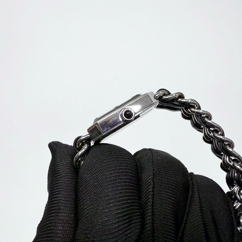 Chanel黑銀Premiere皮穿鏈M號首映錶-6