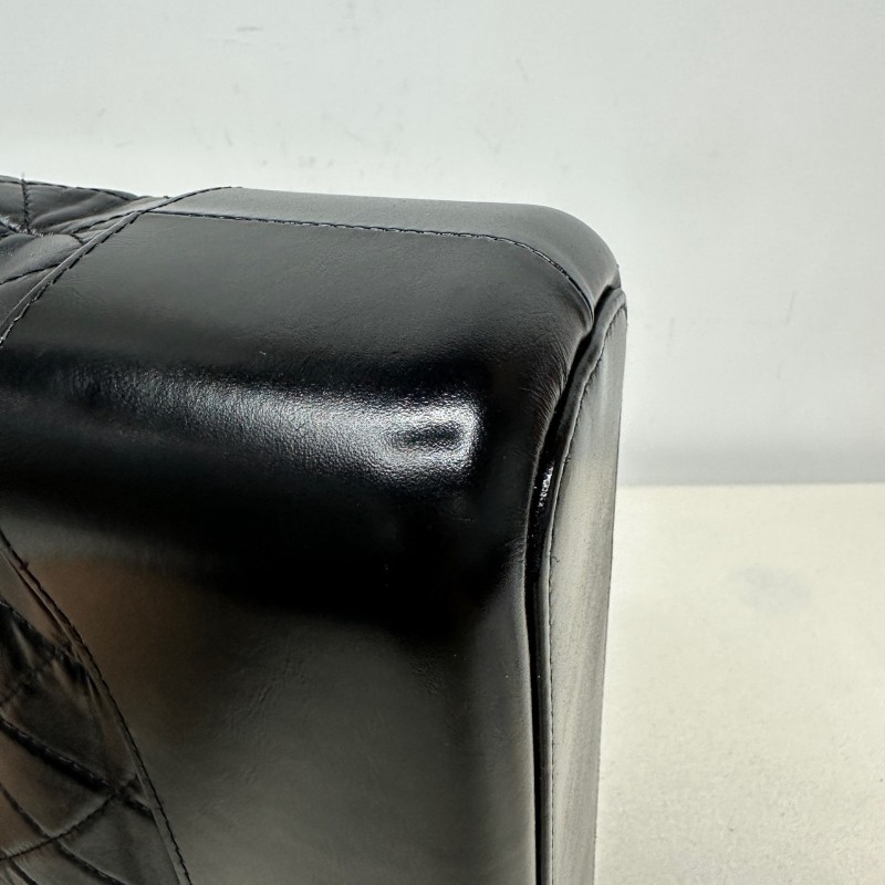 CHANEL GABRIELLE 中號 黑色金扣牛皮菱格紋-9