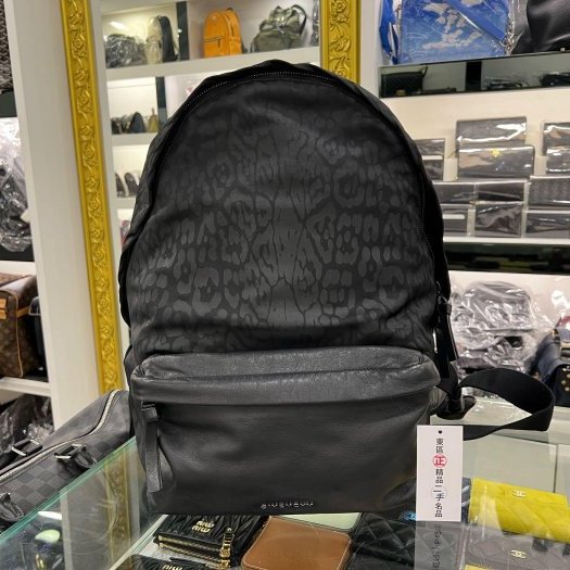 東區正精品㊣GIVENCHY LOGO 黑色尼龍拚皮革前口袋豹紋帆布後背包 RZ5965-0