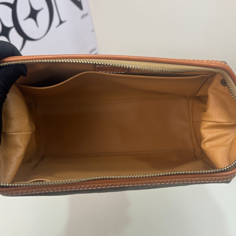 📍CELINE  雲朵化妝包改造(小號)-13