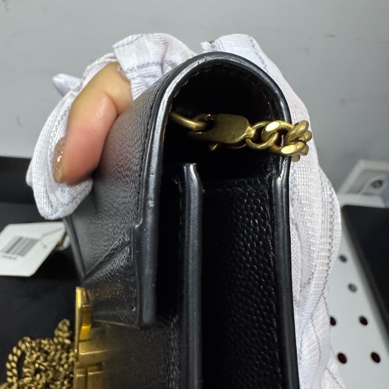 YSL /聖羅蘭 黑金魚子醬爆款 郵差包黑金信封包-3